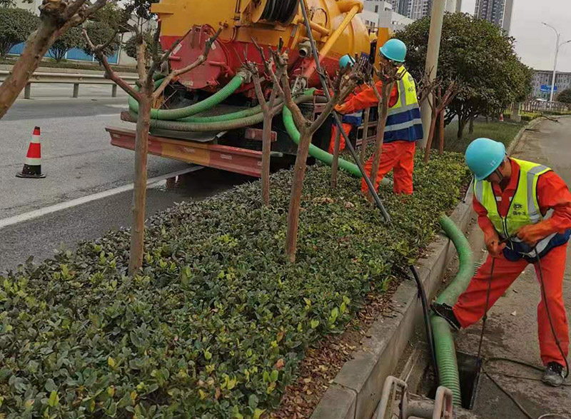 绥中市政管道清淤